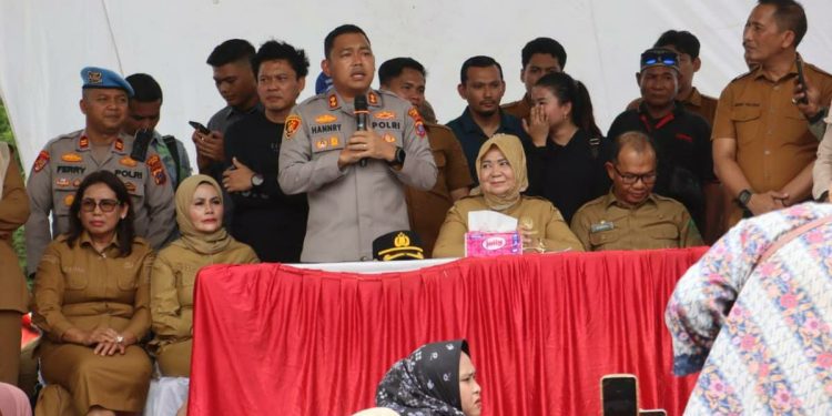 Kapolres Langkat Hadiri Aksi Penyampaian Aspirasi Korban Banjir Besitang, Polri Kawal Aspirasi Masyarakat Secara Humanis