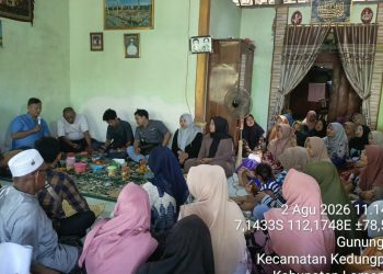 *Para Petani Tembakau Lamongan Protes Keras Terhadap Dinas Sosial.*