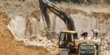 Lagi Dan Lagi Tambang Batu Kapur Di Duga Tak Mengantongi izin Di Kecamatan Rengel, Kabupaten Tuban, Bebas Beroperasi