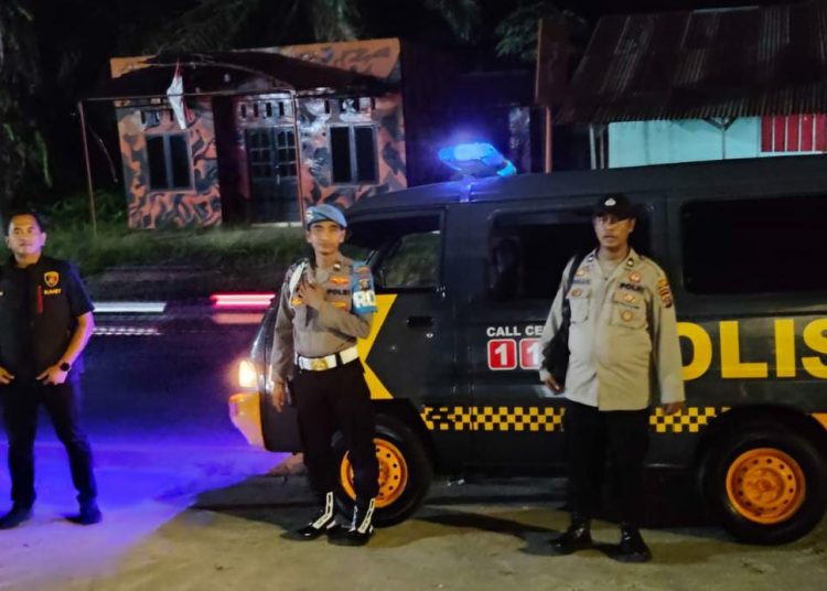 Antisipasi Geng Motor dan Kejahatan 3C, Polsek Gebang Patroli Blue Light
