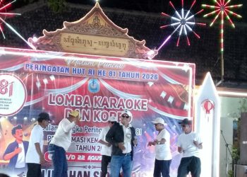 Bukan Demo, Warga Kelurahan Sidoharjo Tumpah Ruah Menyaksikan Lomba Karaoke dan Koreo