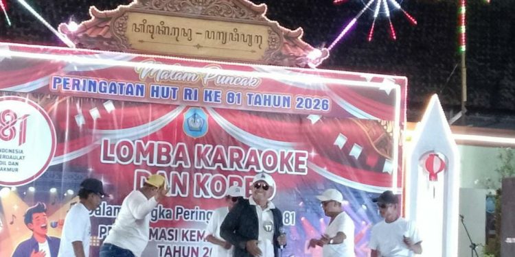 Bukan Demo, Warga Kelurahan Sidoharjo Tumpah Ruah Menyaksikan Lomba Karaoke dan Koreo