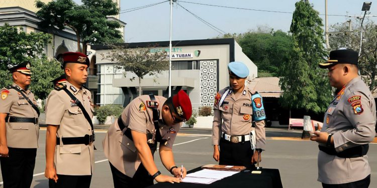 Beberapa Perwira Polresta Tuban Di Mutasi, Kapolresta : Perkuat Organisasi Dan Optimalisasi Pelayanan