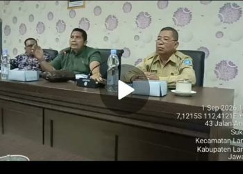 *Pengusiran Aktifis Sewaktu Memasuki Gedung Disidang Dewan Lamongan.*
