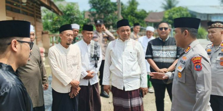 Kapolres Langkat Salurkan Bantuan Material untuk Pembangunan Mesjid Al- Ikhlas