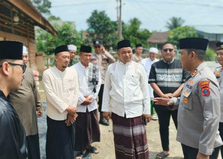 Kapolres Langkat Salurkan Bantuan Material untuk Pembangunan Mesjid Al- Ikhlas