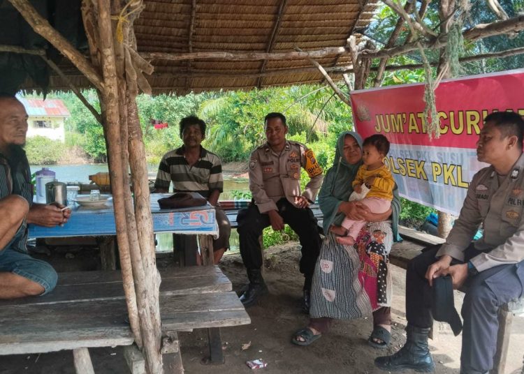 Polsek Pangkalan Susu Gelar Jumat Curhat, Ajak Warga Perkuat Sinergi Jaga Kamtibmas