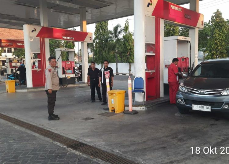 Antisipasi Kelangkaan BBM Subsidi dan Non Subsidi Polres Tuban Lakukan Pantauan dan Pengecekan di 31 Stasiun SPBU
