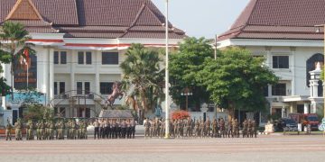 16.630 Peserta Padati Alun-Alun Tuban, Hari Santri 2026 Kobarkan Semangat Menuju Indonesia Emas