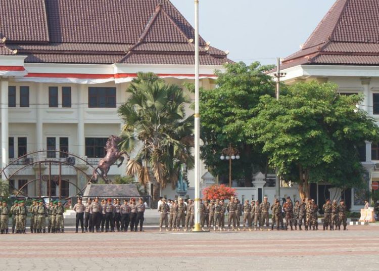16.630 Peserta Padati Alun-Alun Tuban, Hari Santri 2026 Kobarkan Semangat Menuju Indonesia Emas