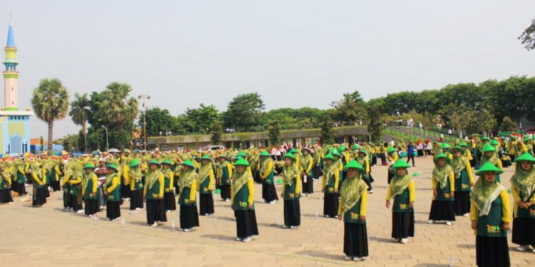 Harlah IGRA Ke-24 Dimeriahkan Senam dan Tari Kolosal Padati Alun-alun Tuban Dengan 2.500 Peserta